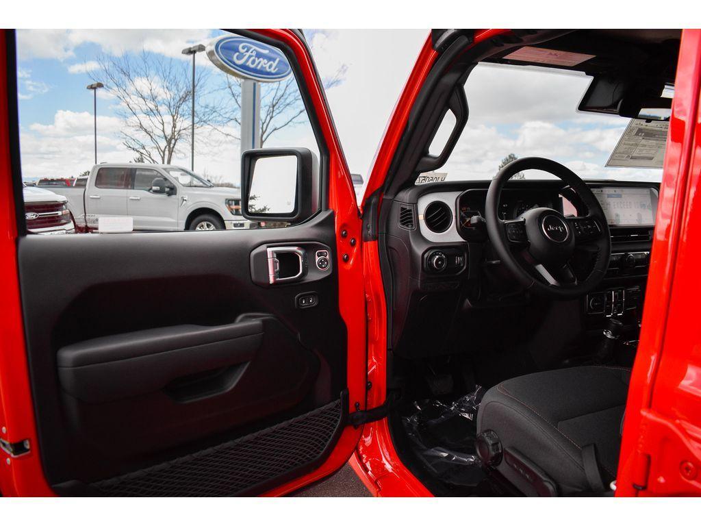 new 2025 Jeep Wrangler car, priced at $44,000