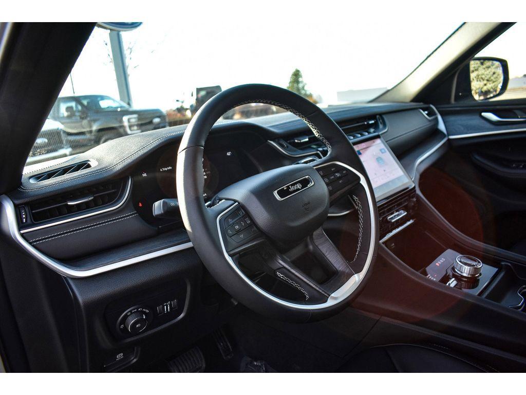 new 2025 Jeep Grand Cherokee L car, priced at $44,500