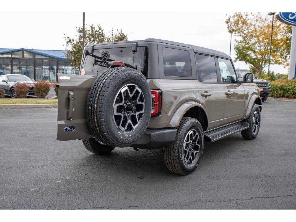 new 2025 Ford Bronco car, priced at $51,949
