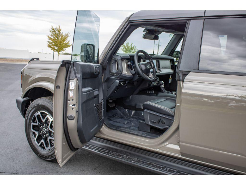 new 2025 Ford Bronco car, priced at $51,949