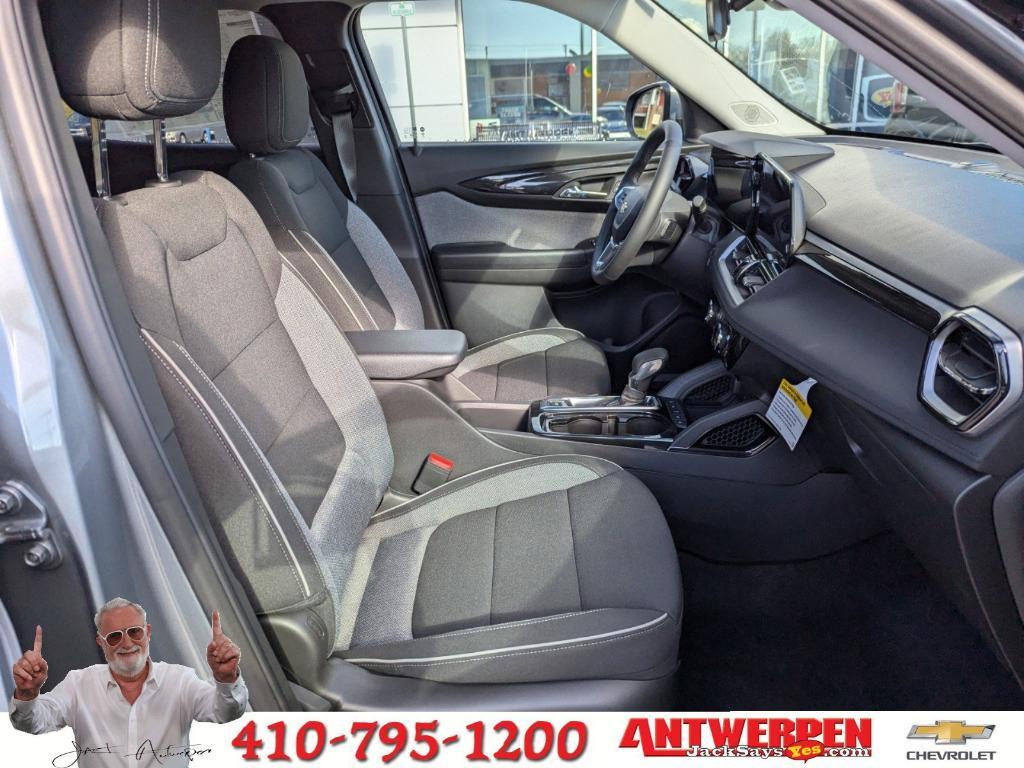 new 2025 Chevrolet TrailBlazer car, priced at $25,280