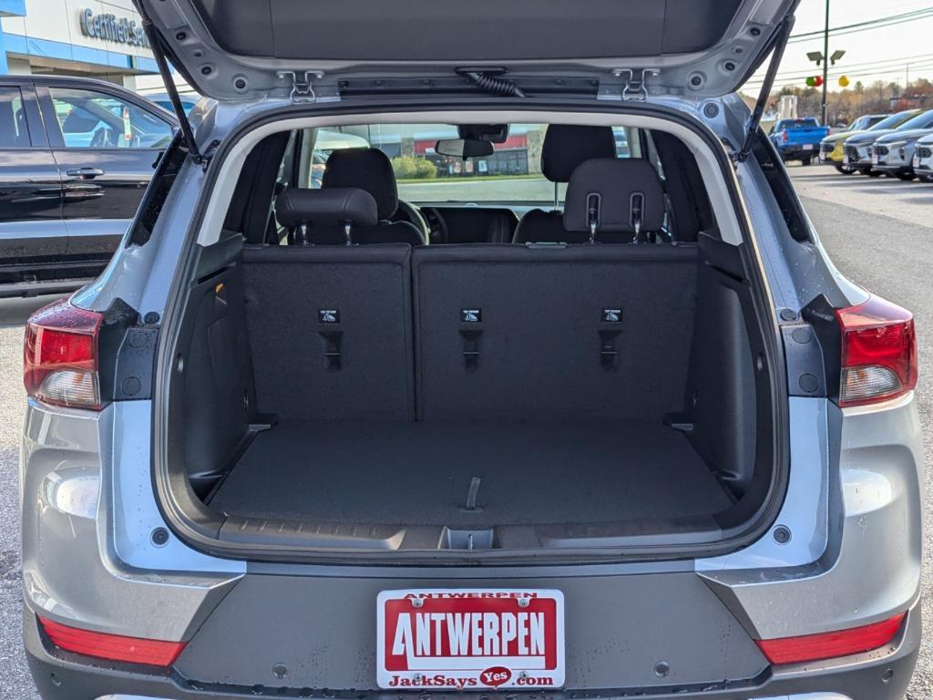 new 2025 Chevrolet TrailBlazer car, priced at $27,475