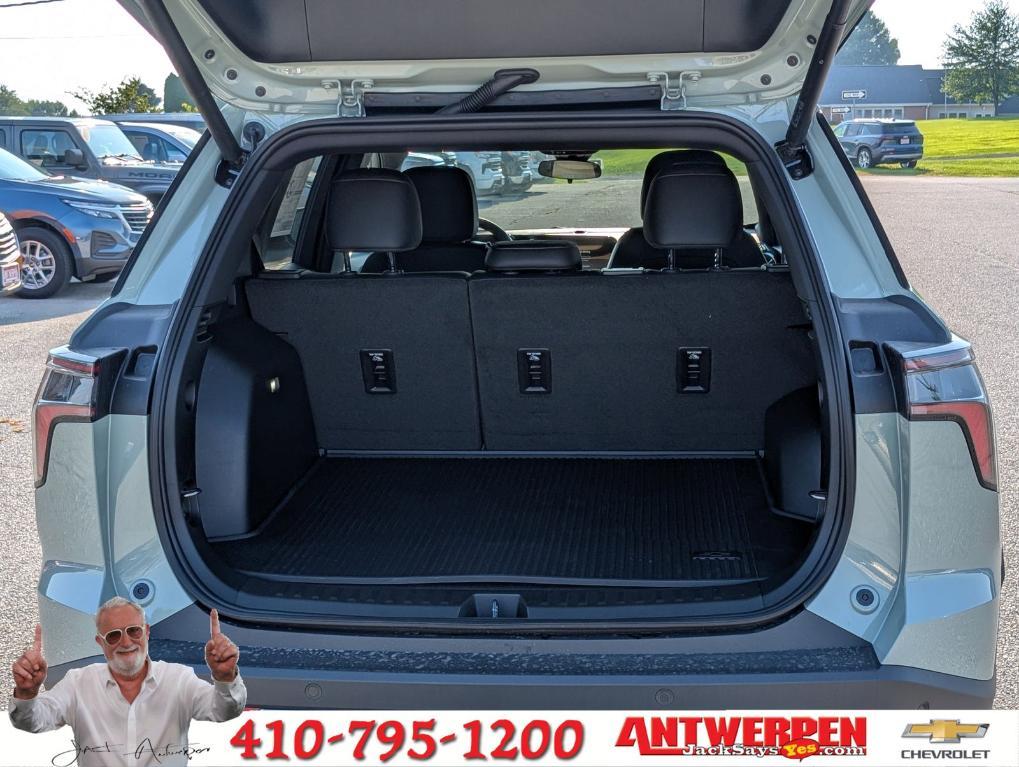 new 2026 Chevrolet Equinox car, priced at $32,923