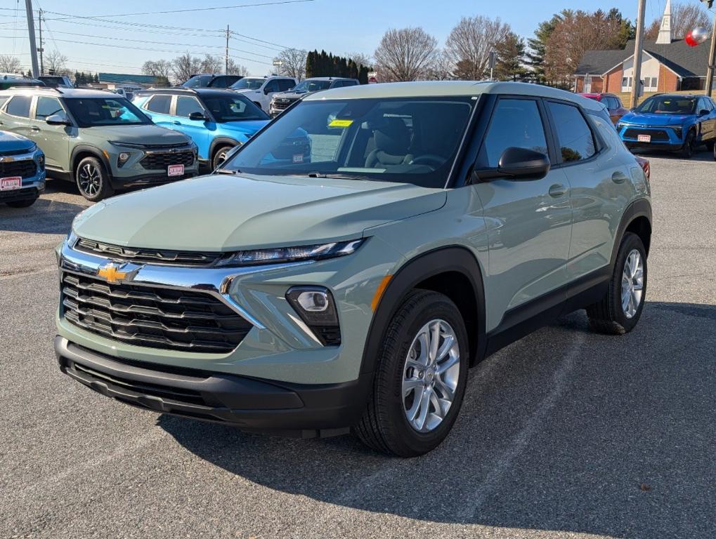 new 2025 Chevrolet TrailBlazer car, priced at $25,430