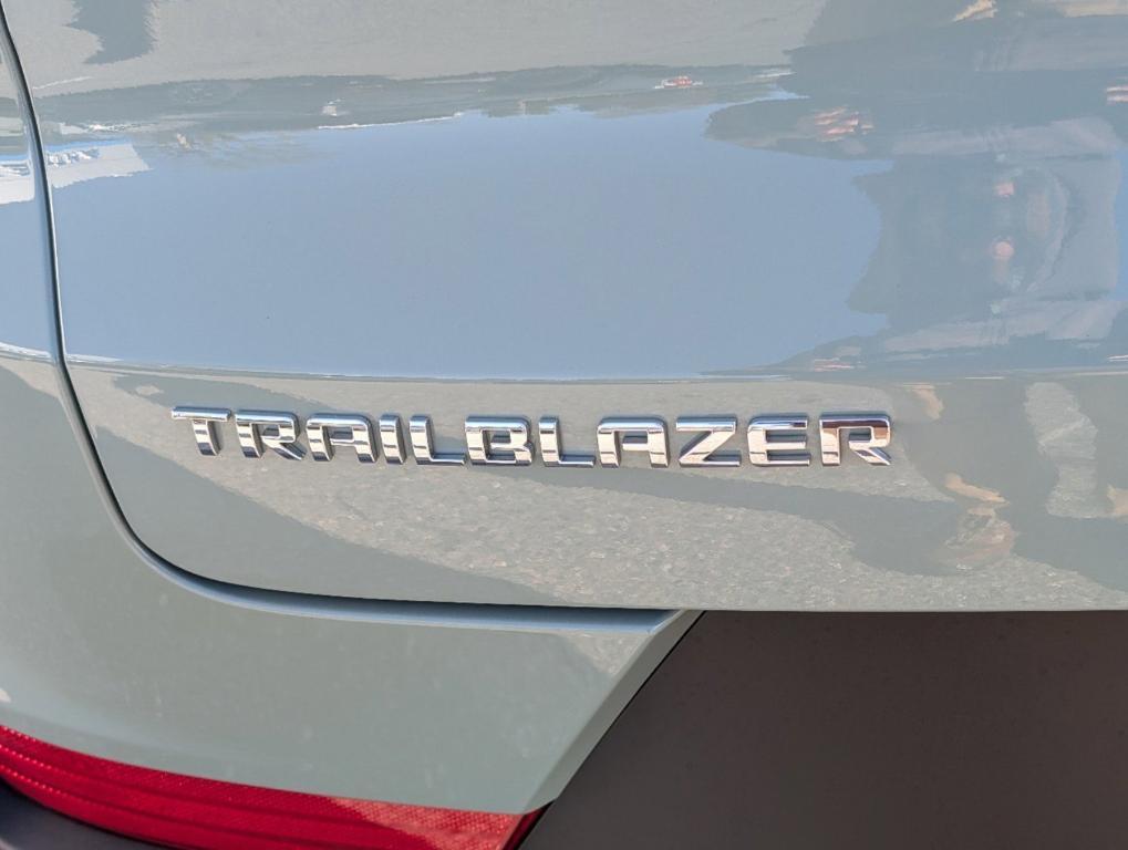 new 2025 Chevrolet TrailBlazer car, priced at $25,430