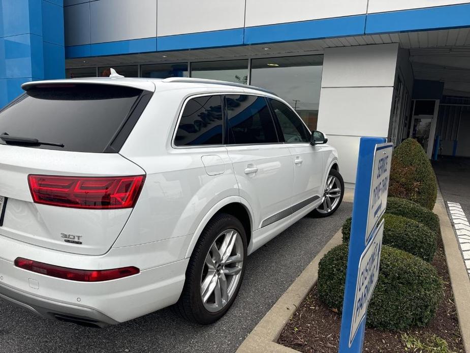 used 2018 Audi Q7 car, priced at $22,100