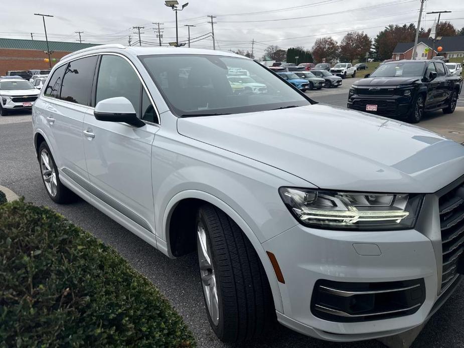 used 2018 Audi Q7 car, priced at $22,100