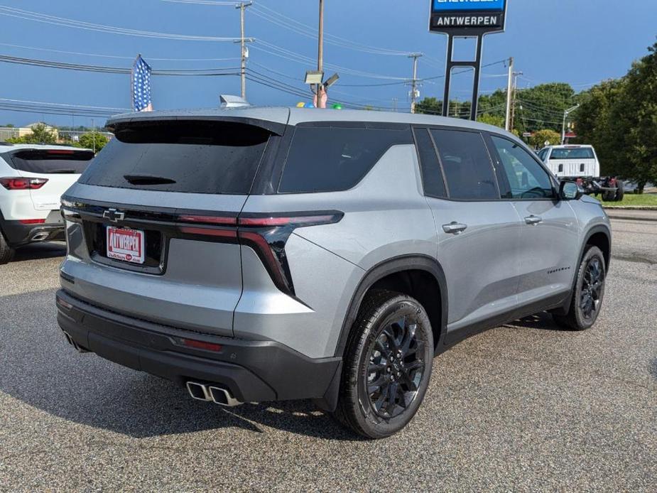 new 2024 Chevrolet Traverse car, priced at $44,915