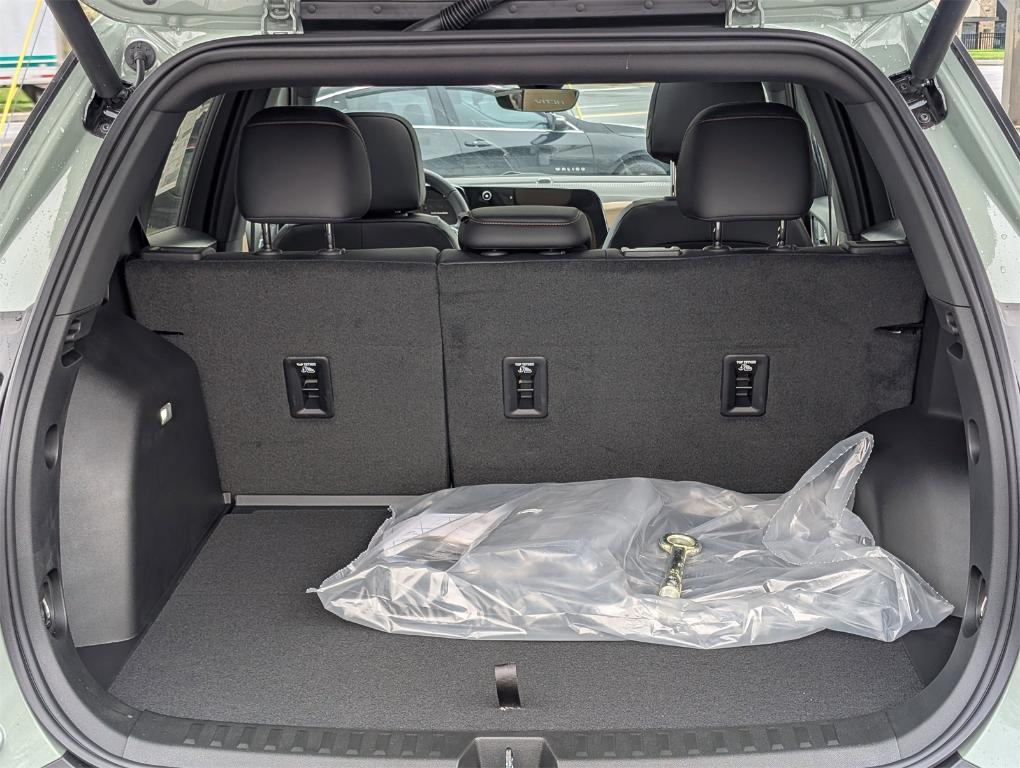new 2025 Chevrolet Equinox car, priced at $37,654