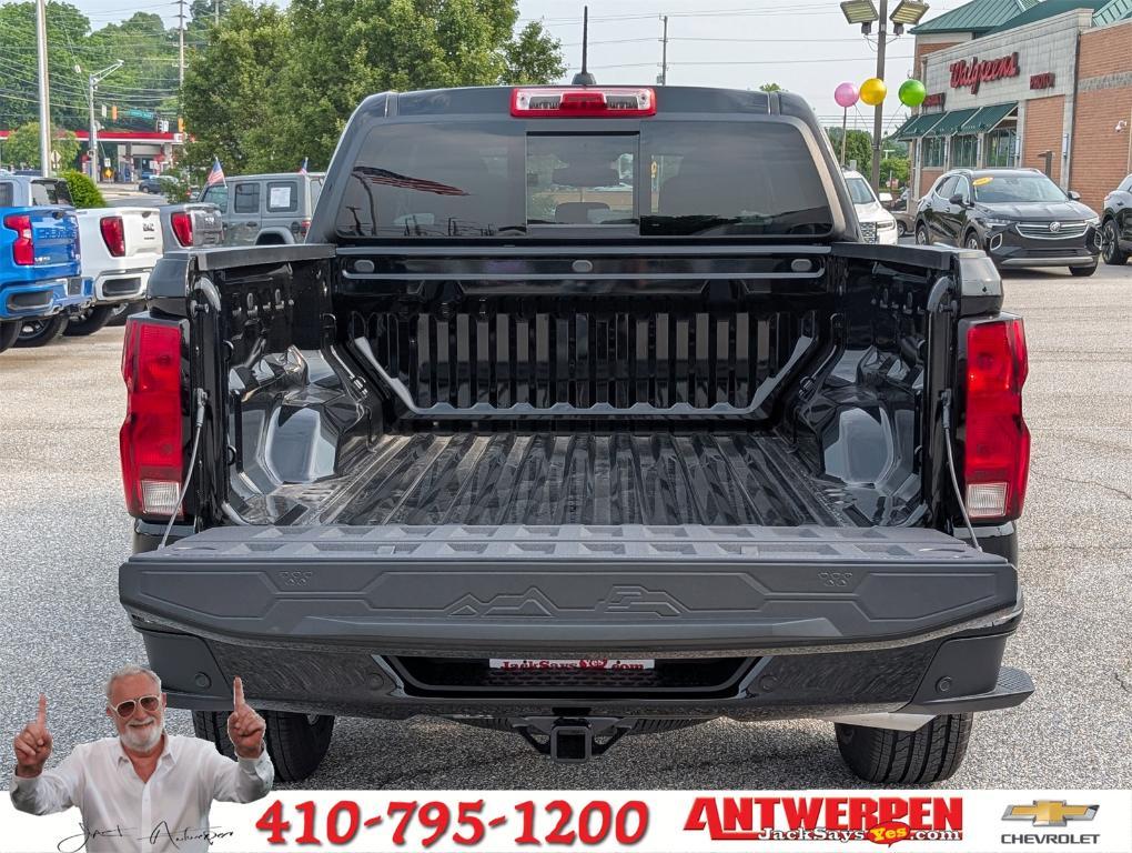 new 2025 Chevrolet Colorado car, priced at $38,655
