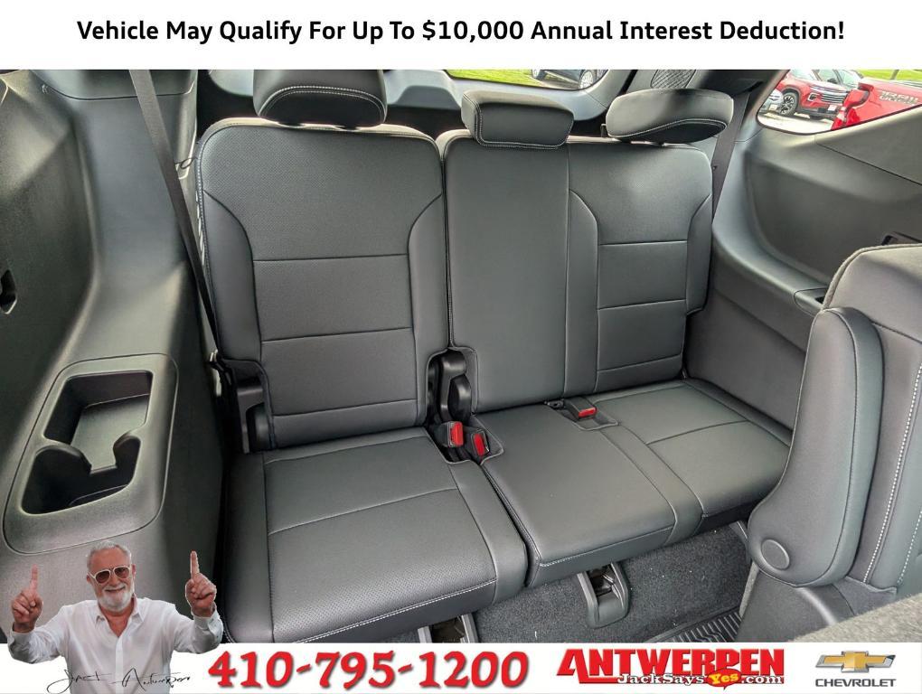 new 2025 Chevrolet Traverse car, priced at $43,995