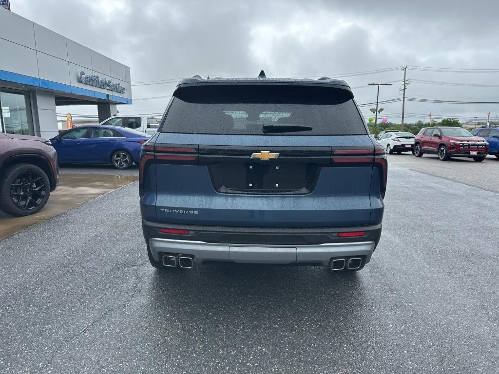 new 2025 Chevrolet Traverse car, priced at $47,640