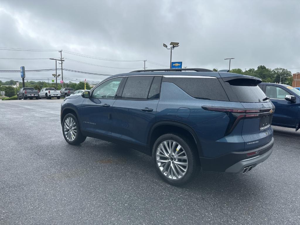 new 2025 Chevrolet Traverse car, priced at $47,640