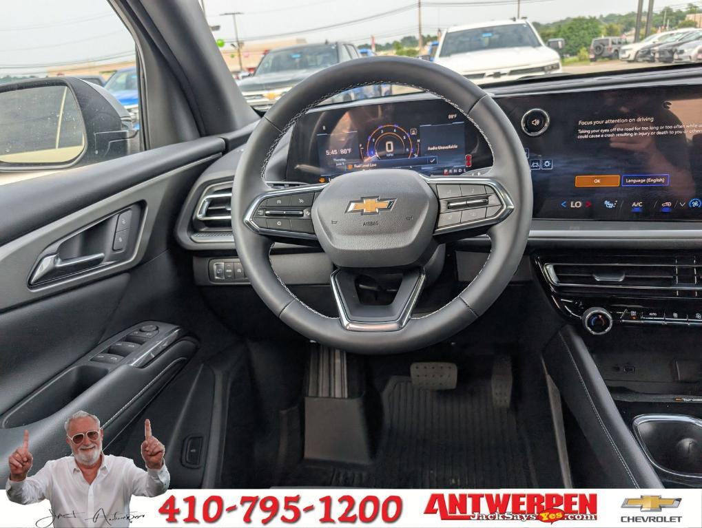 new 2025 Chevrolet Traverse car, priced at $43,901