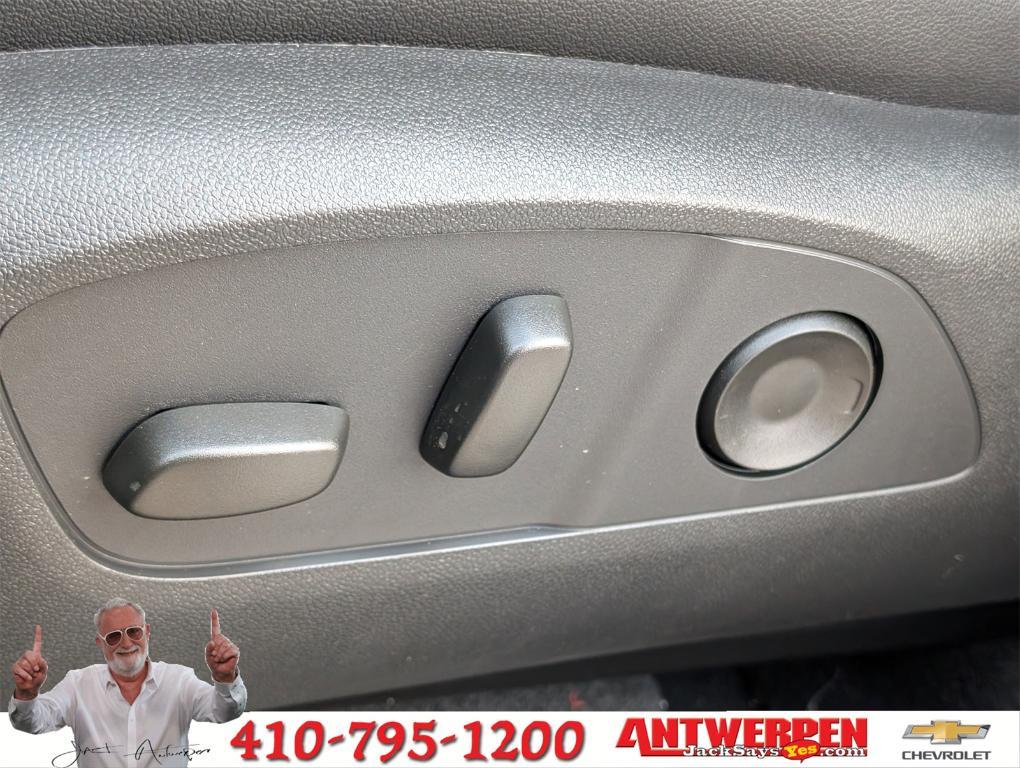 new 2025 Chevrolet Traverse car, priced at $44,951