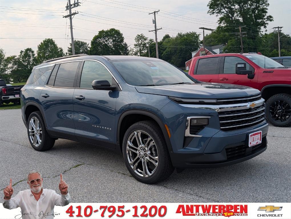 new 2025 Chevrolet Traverse car, priced at $44,951