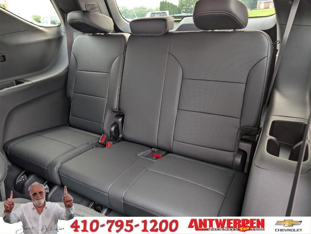 new 2025 Chevrolet Traverse car, priced at $44,951