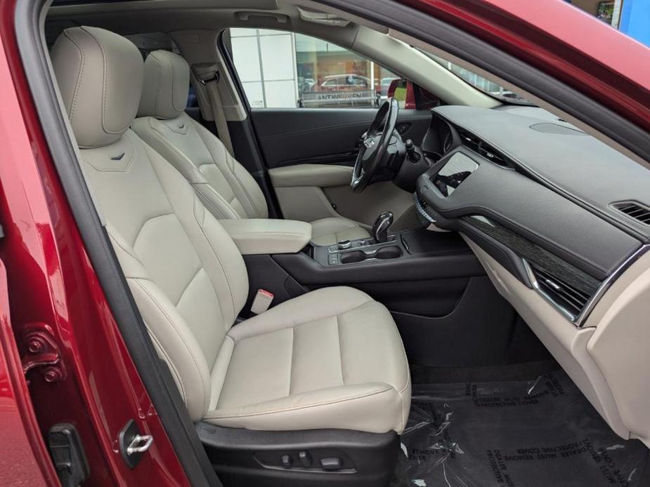 used 2019 Cadillac XT4 car, priced at $18,750