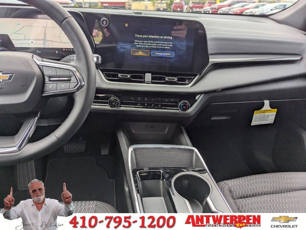 new 2025 Chevrolet Equinox car, priced at $27,998