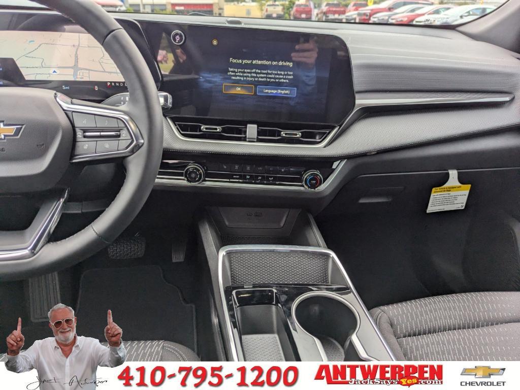 new 2025 Chevrolet Equinox car, priced at $29,818