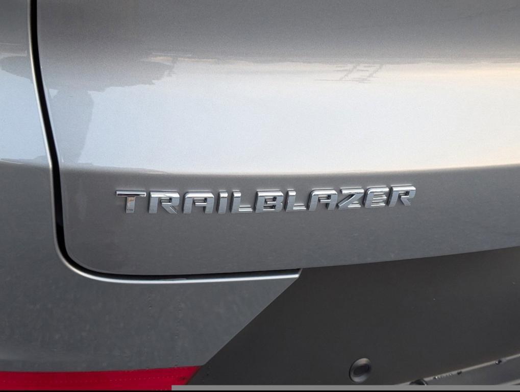 new 2025 Chevrolet TrailBlazer car, priced at $25,866