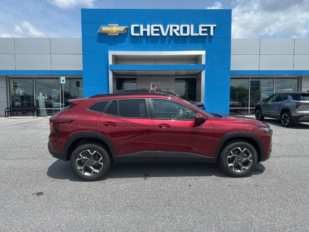 new 2025 Chevrolet Trax car, priced at $24,640