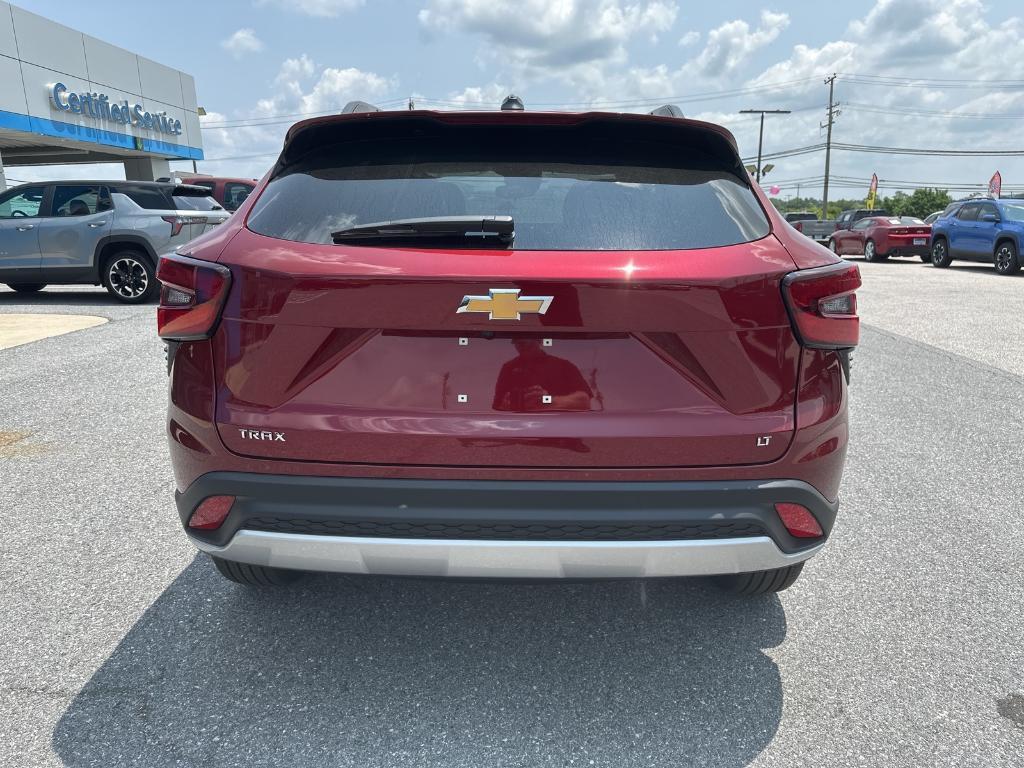 new 2025 Chevrolet Trax car, priced at $24,640