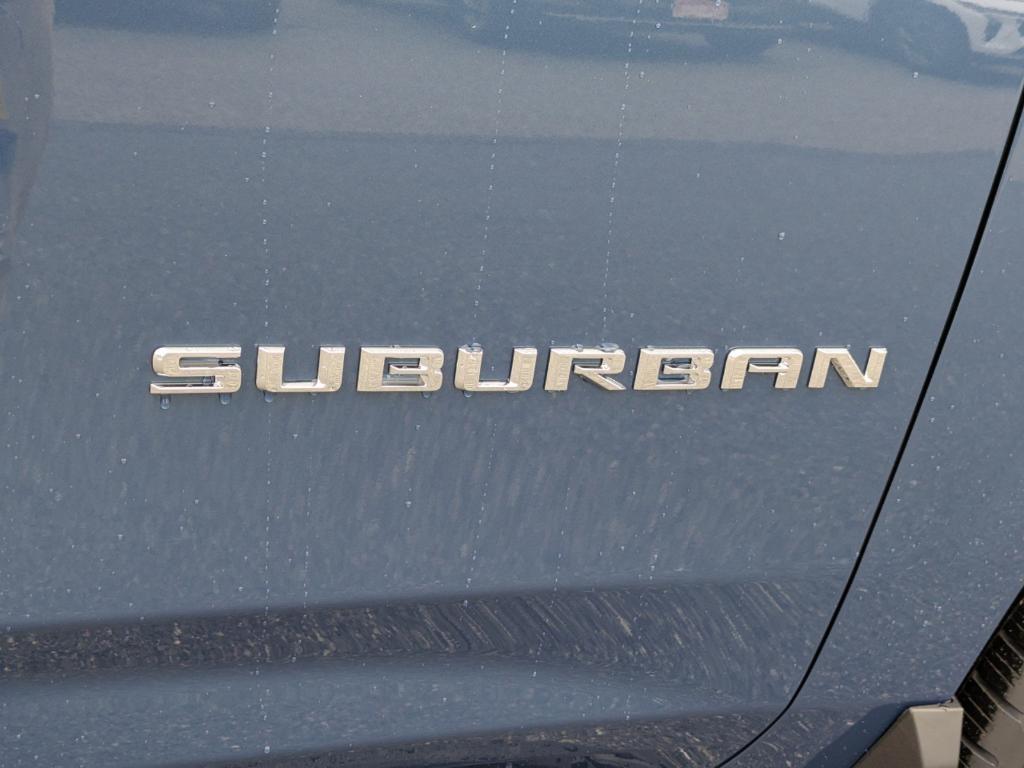 new 2025 Chevrolet Suburban car, priced at $70,770