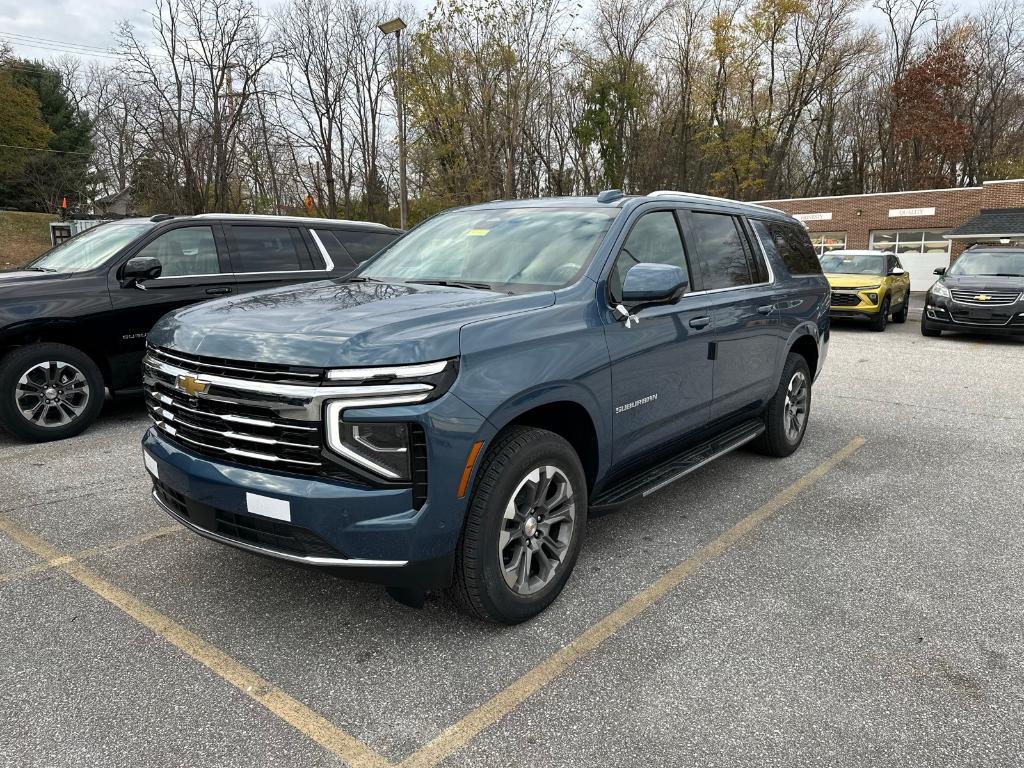 new 2025 Chevrolet Suburban car, priced at $70,770