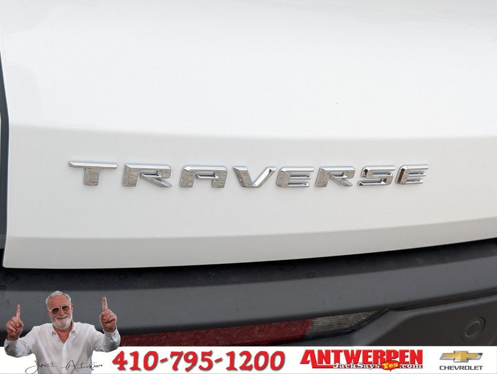 new 2026 Chevrolet Traverse car, priced at $44,015