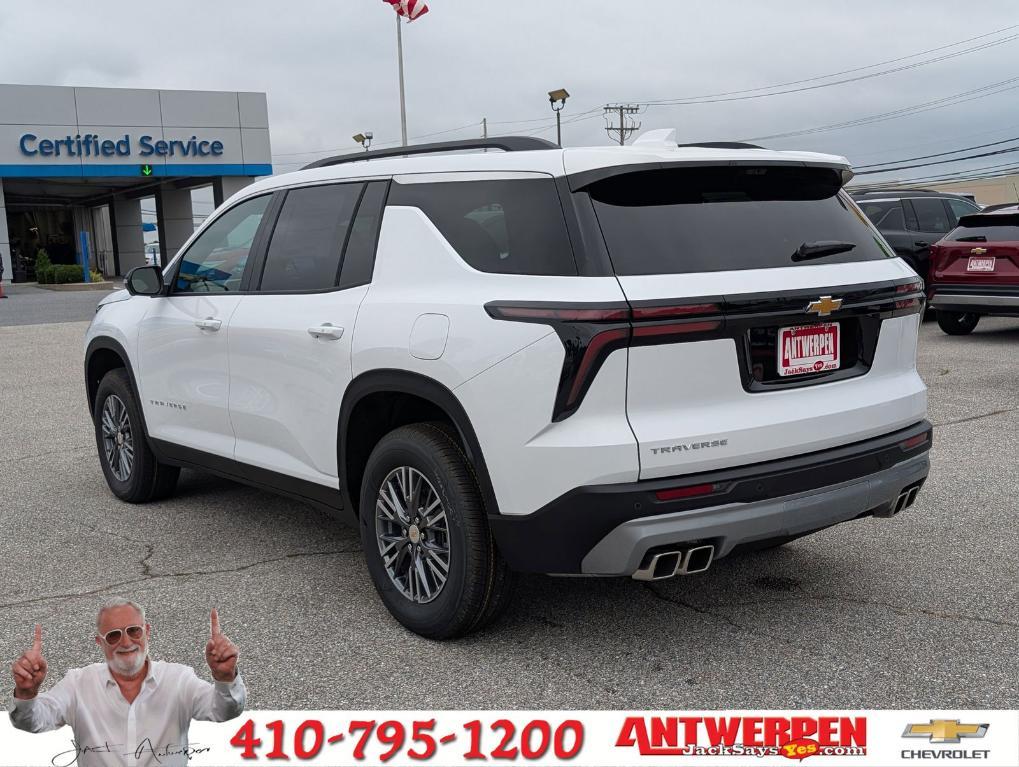 new 2026 Chevrolet Traverse car, priced at $44,015