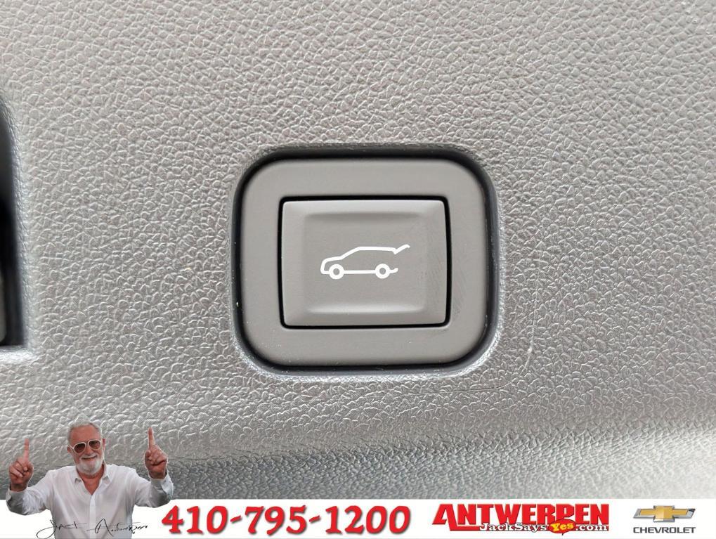 new 2026 Chevrolet Traverse car, priced at $44,015