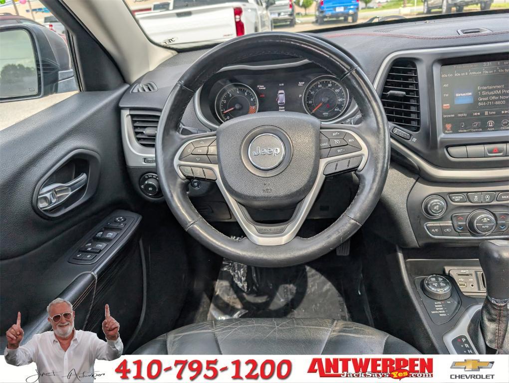 used 2015 Jeep Cherokee car, priced at $11,000