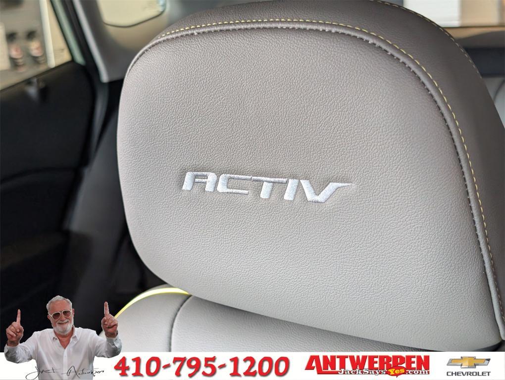 new 2025 Chevrolet Trax car, priced at $26,290