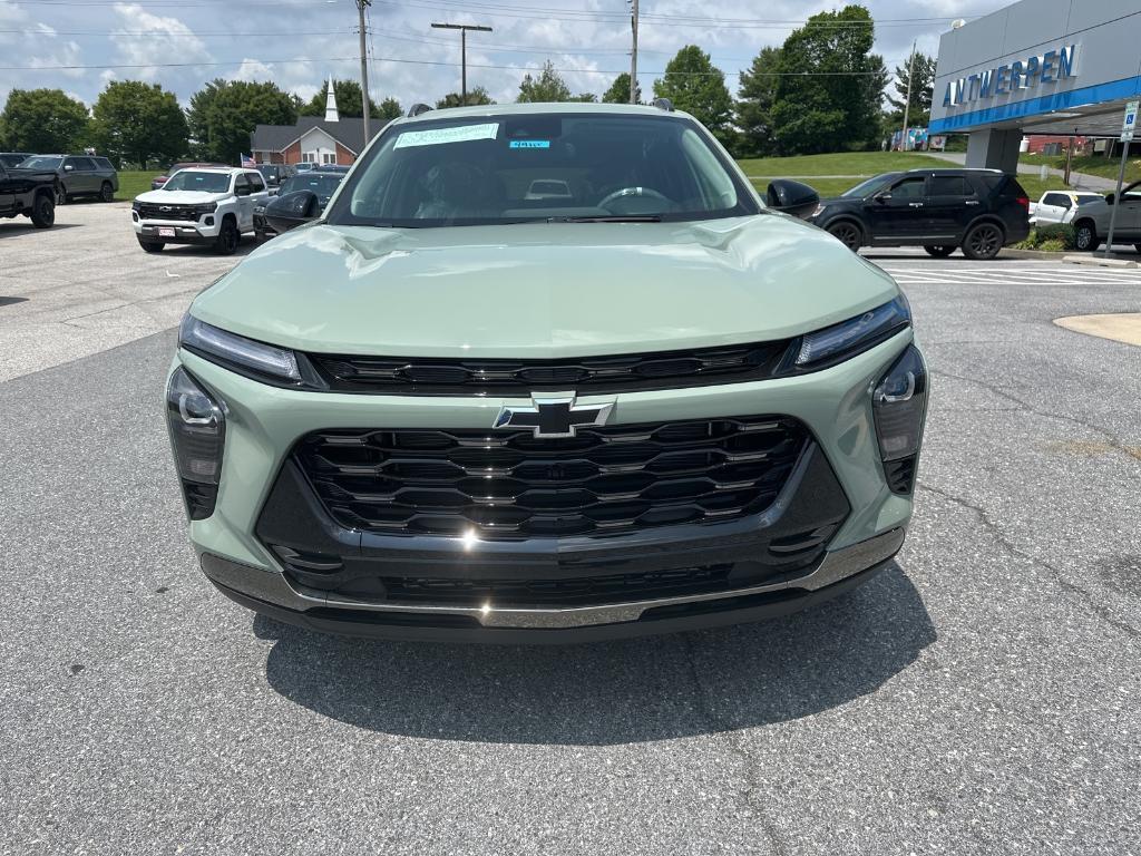 new 2025 Chevrolet Trax car, priced at $26,490