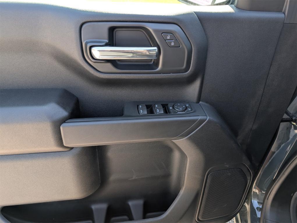 new 2025 Chevrolet Silverado 1500 car, priced at $49,909