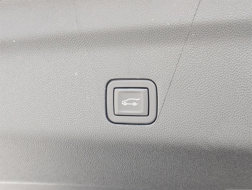 new 2025 Chevrolet Suburban car, priced at $85,705