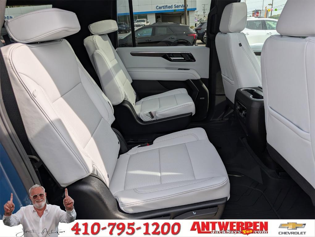 new 2025 Chevrolet Suburban car, priced at $84,205