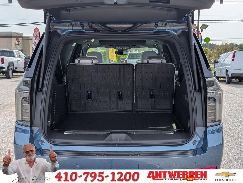 new 2025 Chevrolet Suburban car, priced at $84,205