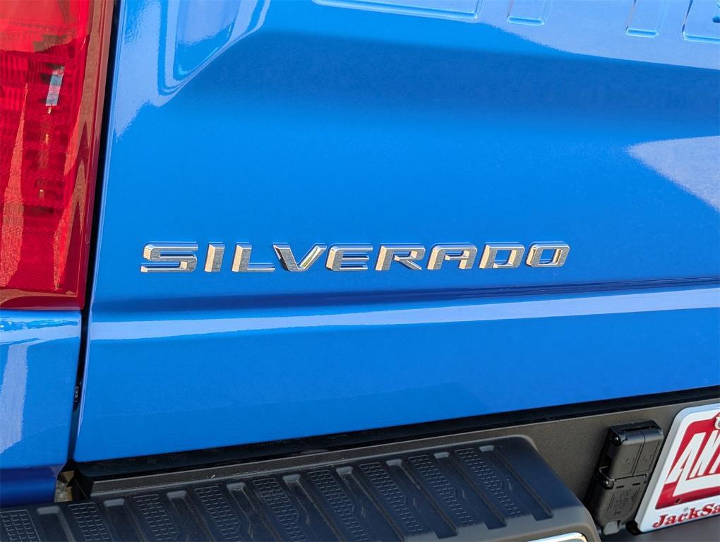 new 2025 Chevrolet Silverado 1500 car, priced at $52,356