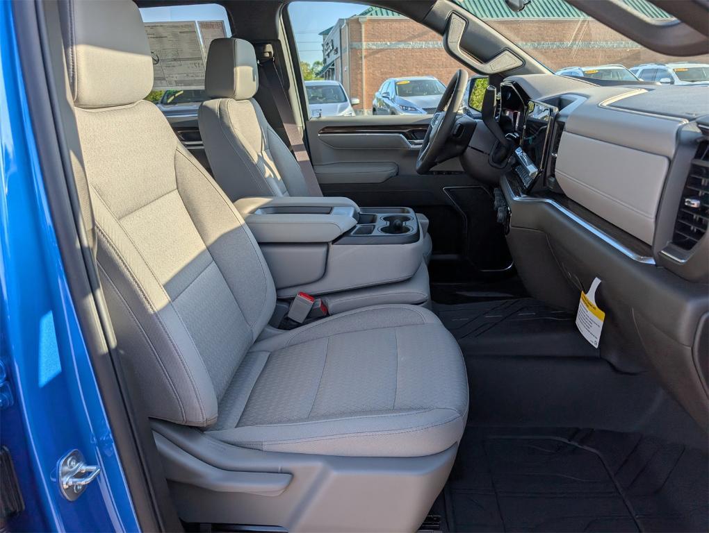 new 2025 Chevrolet Silverado 1500 car, priced at $52,356