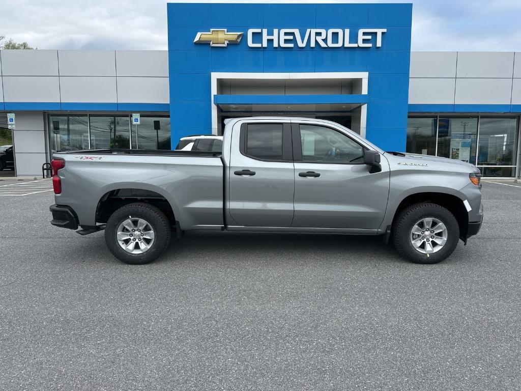 new 2025 Chevrolet Silverado 1500 car, priced at $39,025