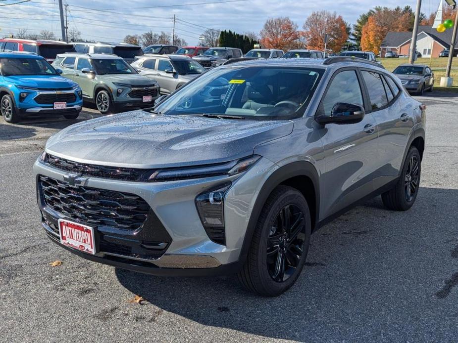 new 2025 Chevrolet Trax car, priced at $26,743