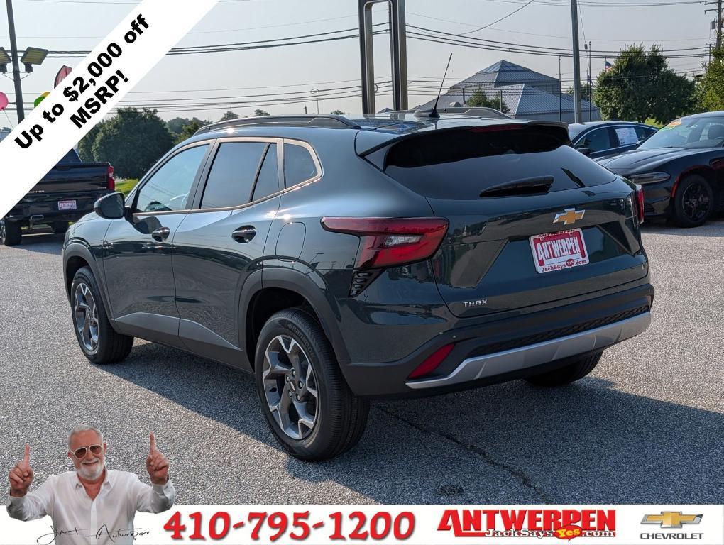 new 2025 Chevrolet Trax car, priced at $25,250