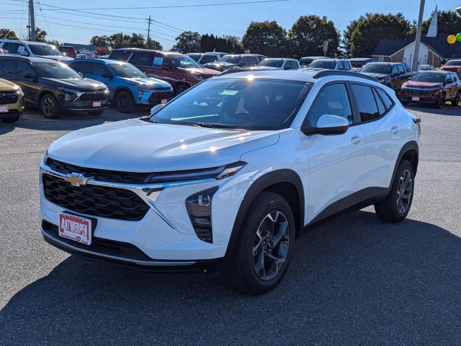 new 2025 Chevrolet Trax car, priced at $24,549