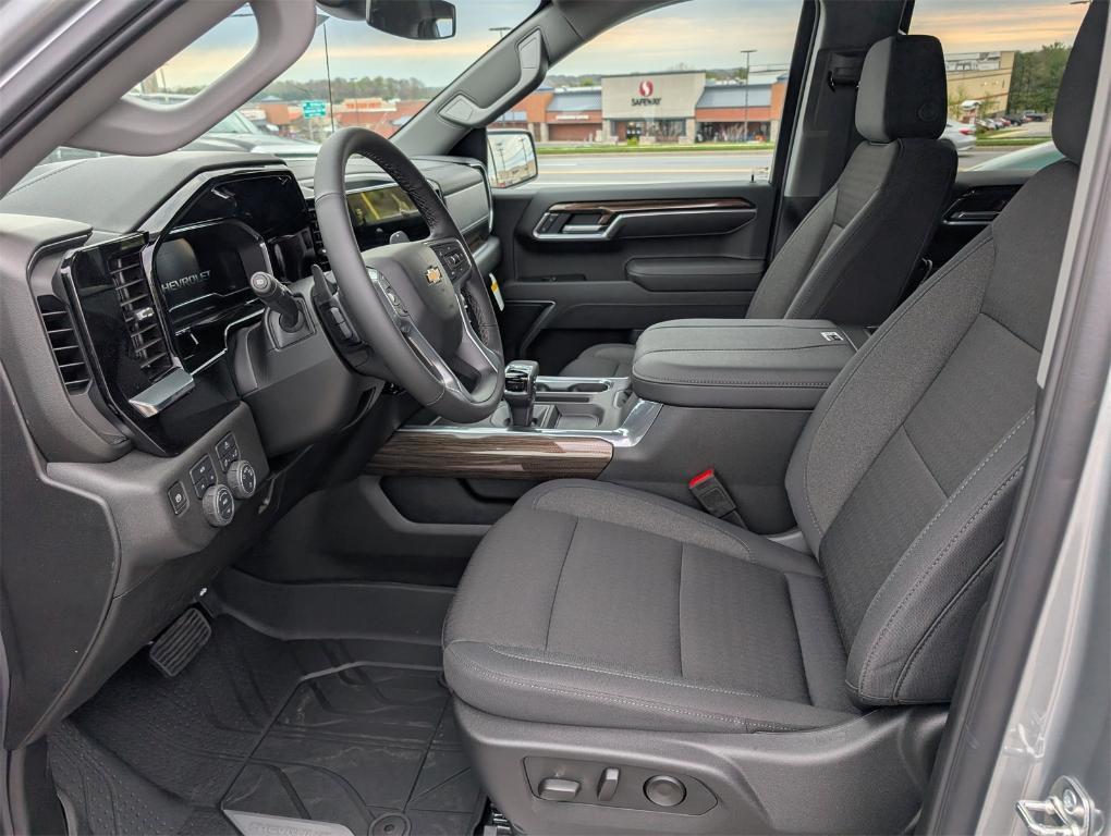 new 2025 Chevrolet Silverado 1500 car, priced at $54,065