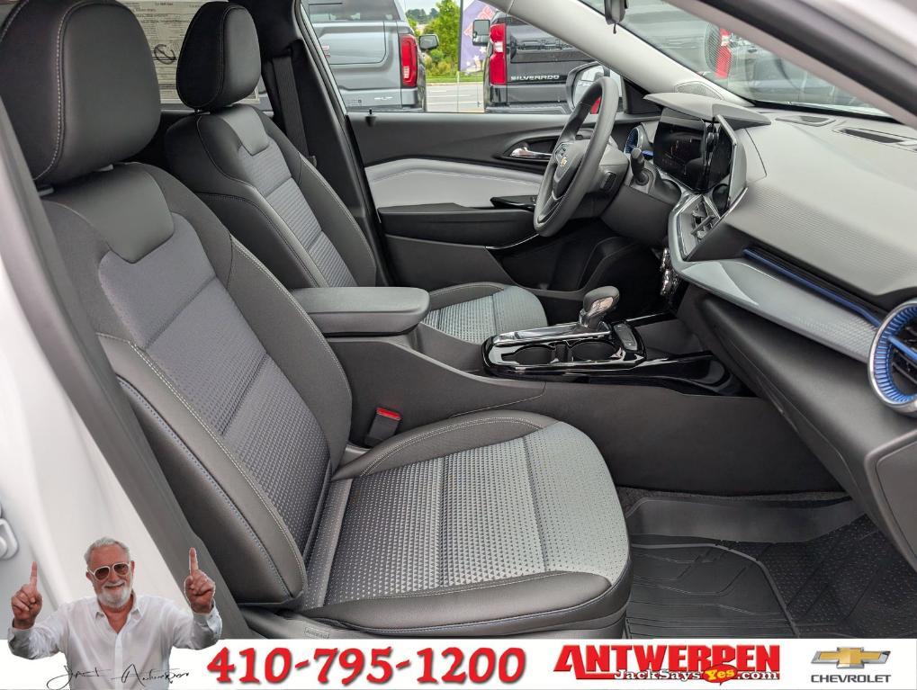 new 2025 Chevrolet Trax car, priced at $22,178