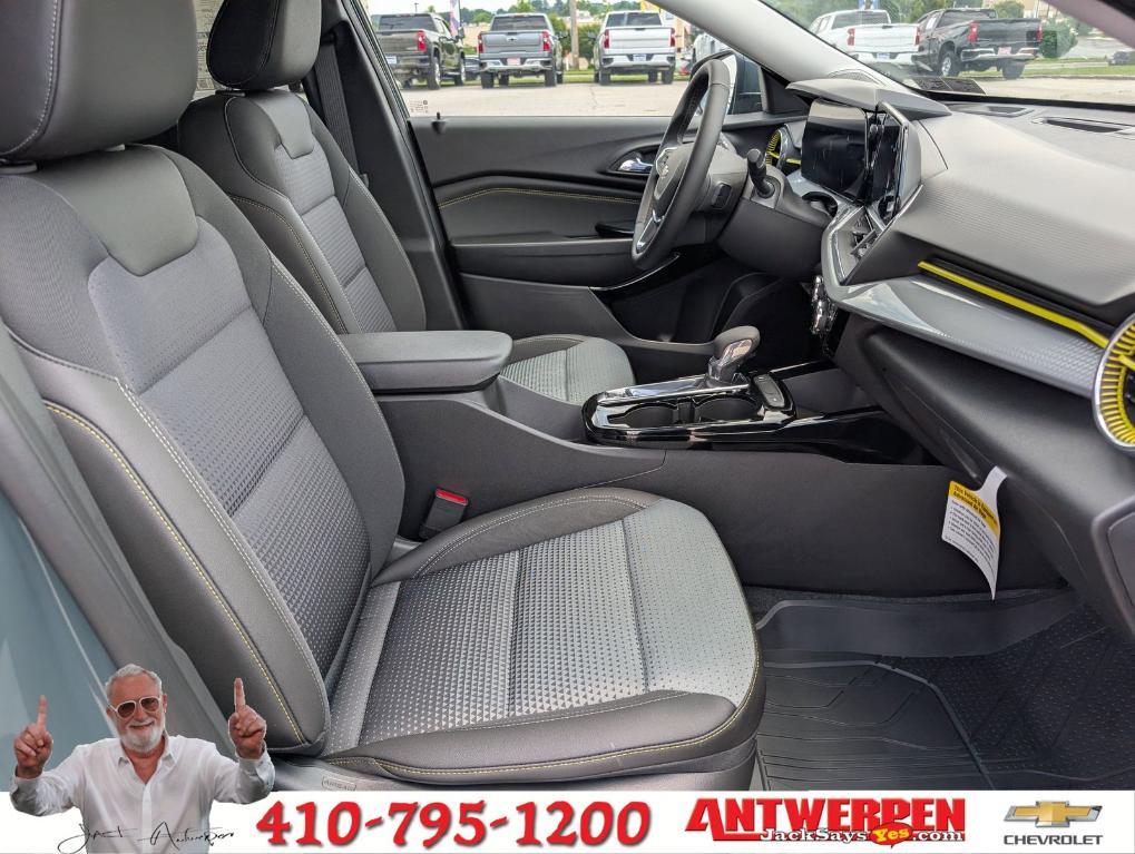 new 2025 Chevrolet Trax car, priced at $24,455