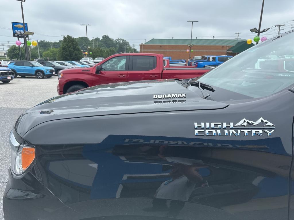 new 2025 Chevrolet Silverado 1500 car, priced at $77,165