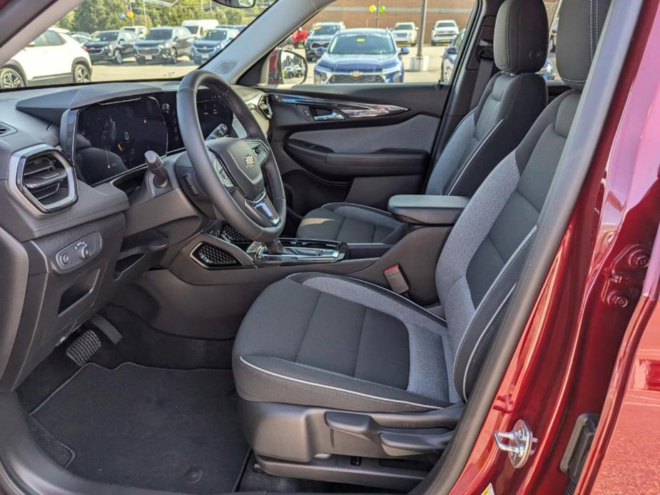 new 2025 Chevrolet TrailBlazer car, priced at $28,815